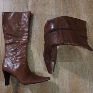 Vintage Style & Co. Tan Brown Leather Gold Stud Heeled Boots Women's Size 10